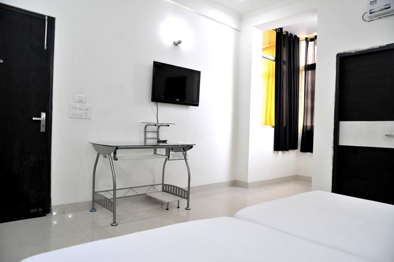 Aura Suites Gurgaon Exterior foto